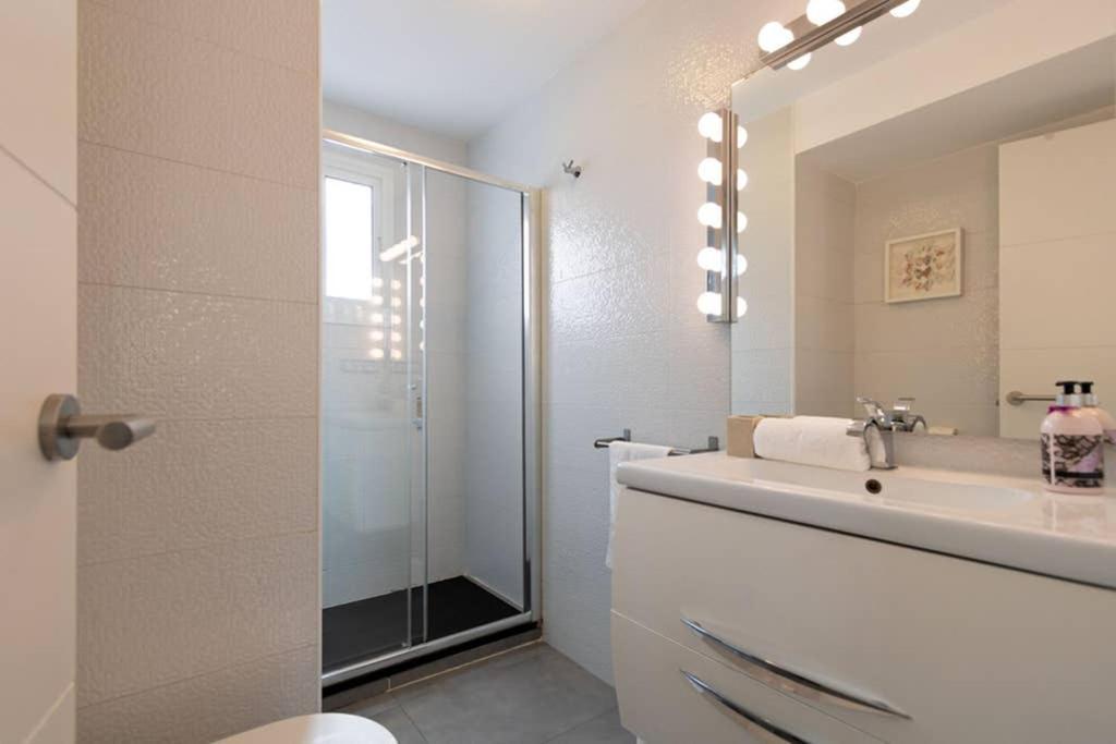 Triana Maestro Deluxe By Valcambre Apartment เซบีญา ภายนอก รูปภาพ