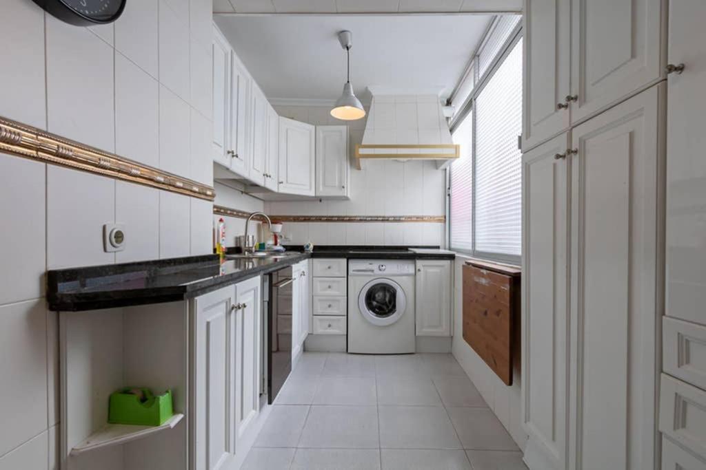 Triana Maestro Deluxe By Valcambre Apartment เซบีญา ภายนอก รูปภาพ