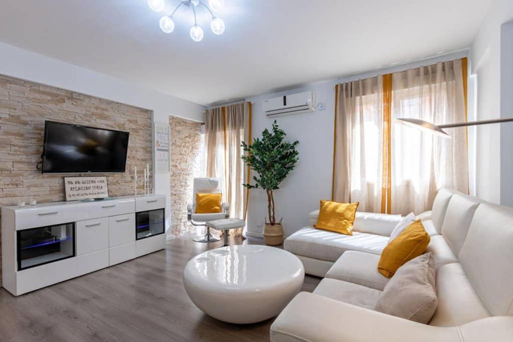Triana Maestro Deluxe By Valcambre Apartment เซบีญา ภายนอก รูปภาพ