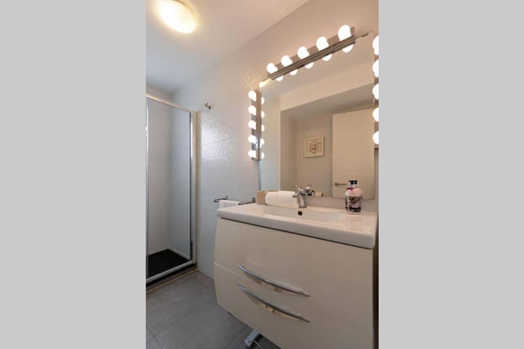 Triana Maestro Deluxe By Valcambre Apartment เซบีญา ภายนอก รูปภาพ