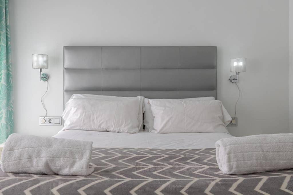 Triana Maestro Deluxe By Valcambre Apartment เซบีญา ภายนอก รูปภาพ